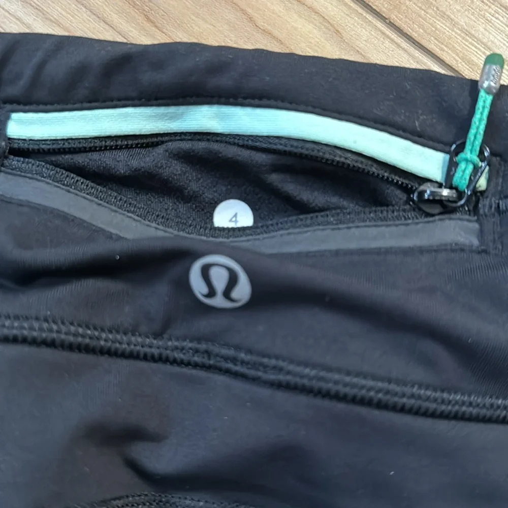 LULULEMON EUC Run Pace Tight sz 4 - Picture 5 of 8